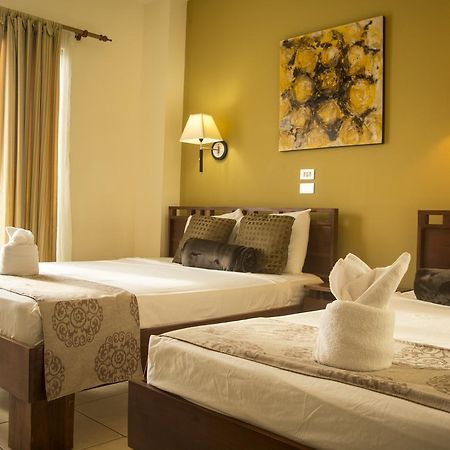 Hotel La Fortuna Esterno foto