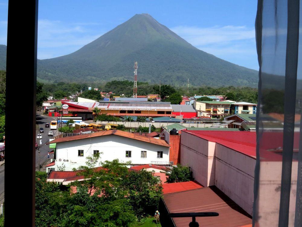 Hotel La Fortuna Esterno foto