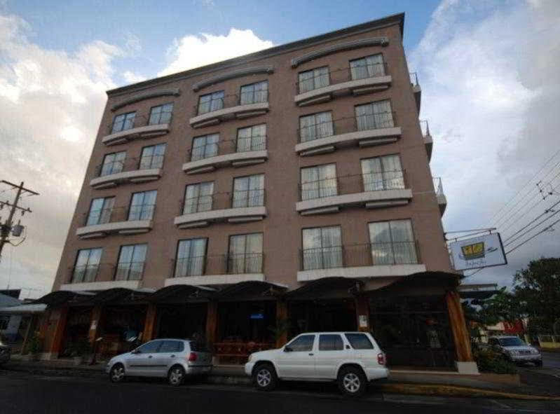 Hotel La Fortuna Esterno foto