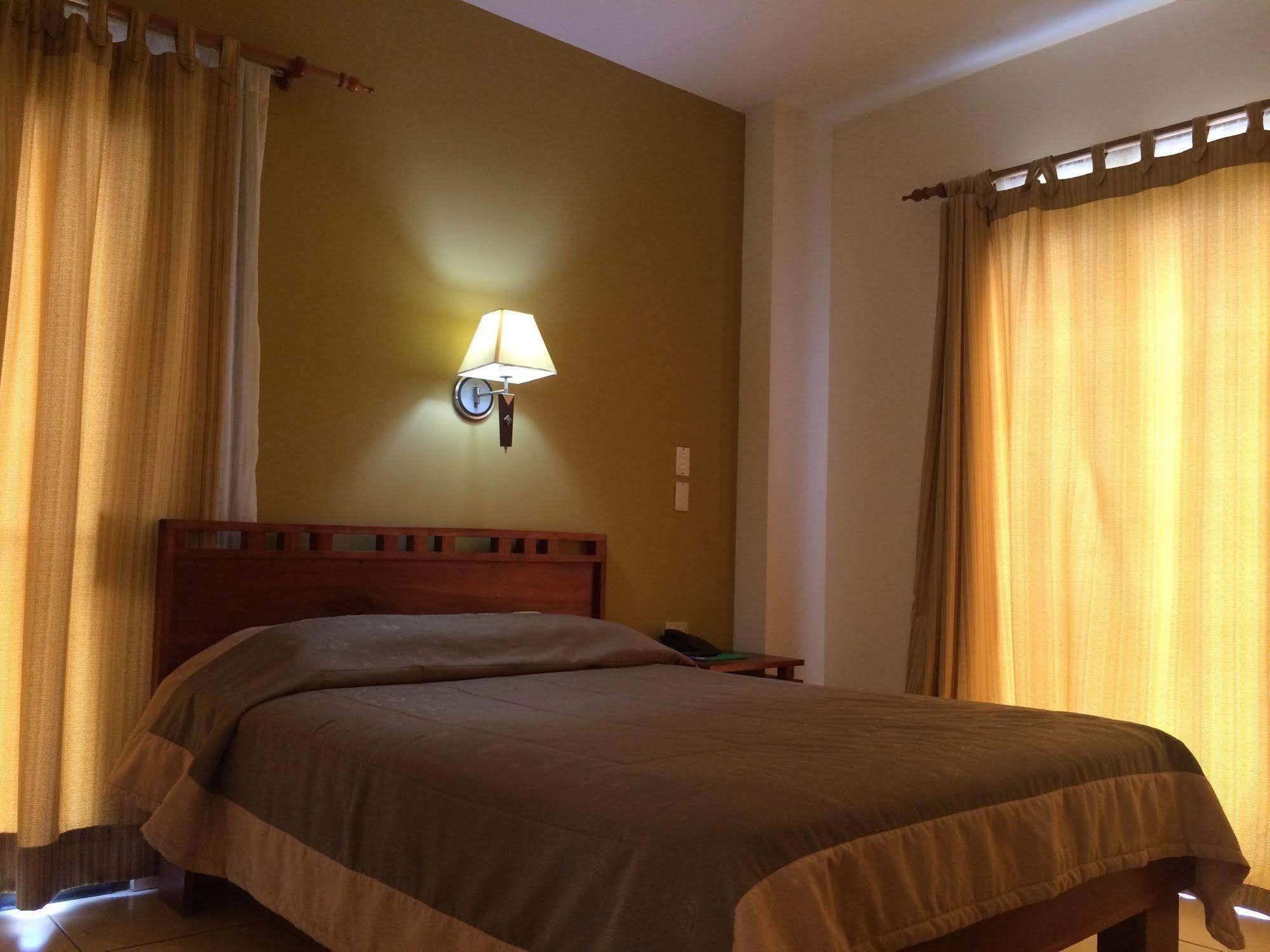 Hotel La Fortuna Esterno foto