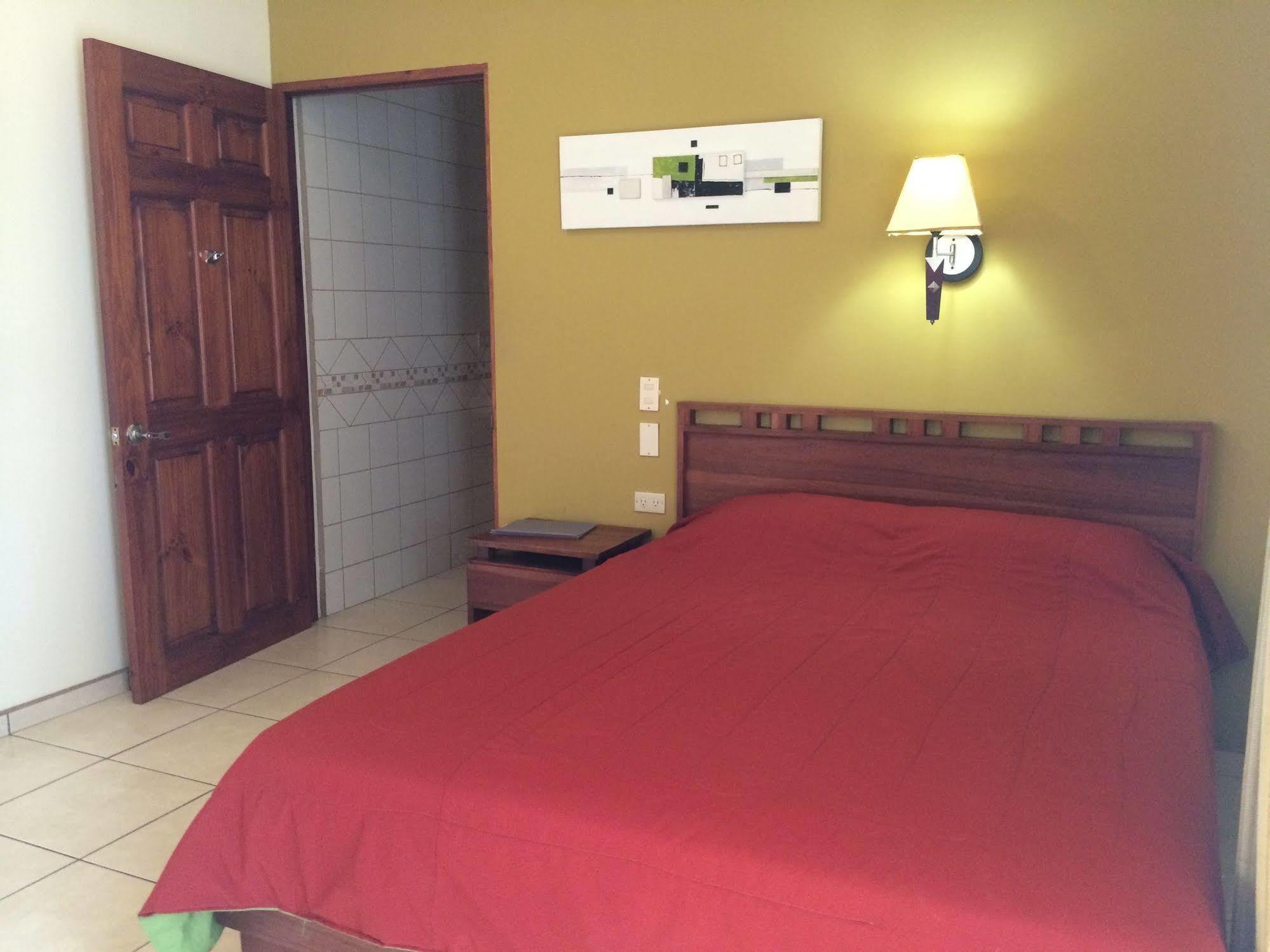 Hotel La Fortuna Esterno foto